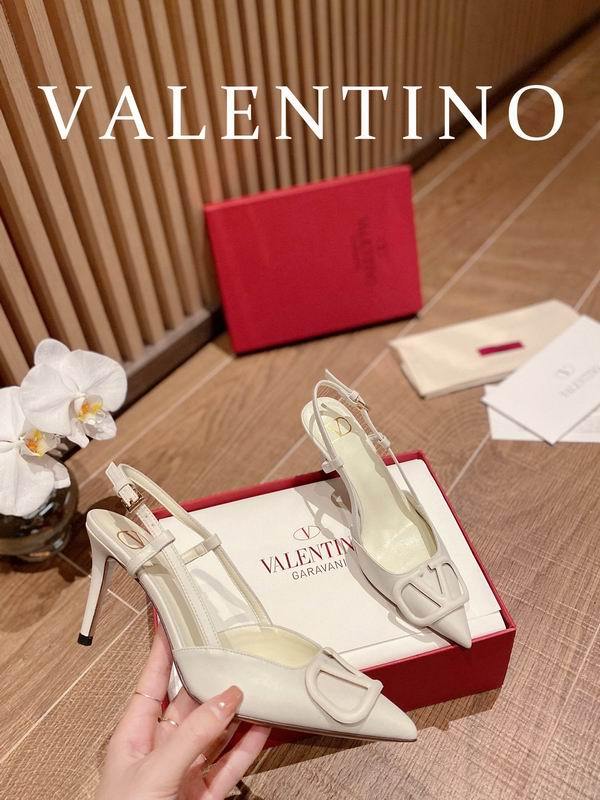 Valentino Women's Shoes 639